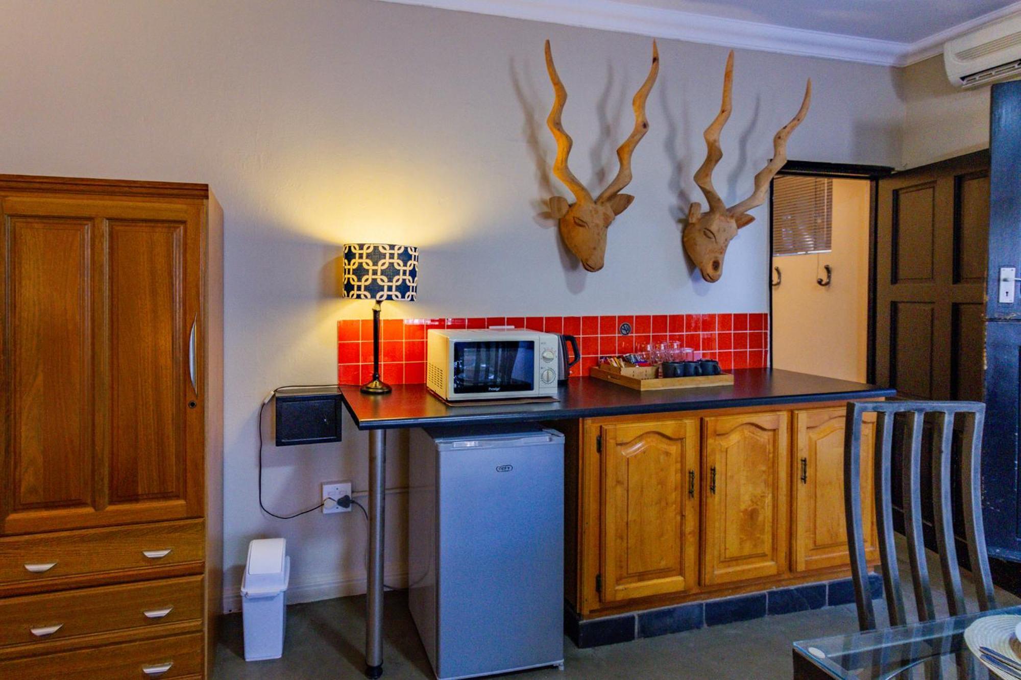 Pumleni Guesthouse Hartbeespoort Eksteriør bilde