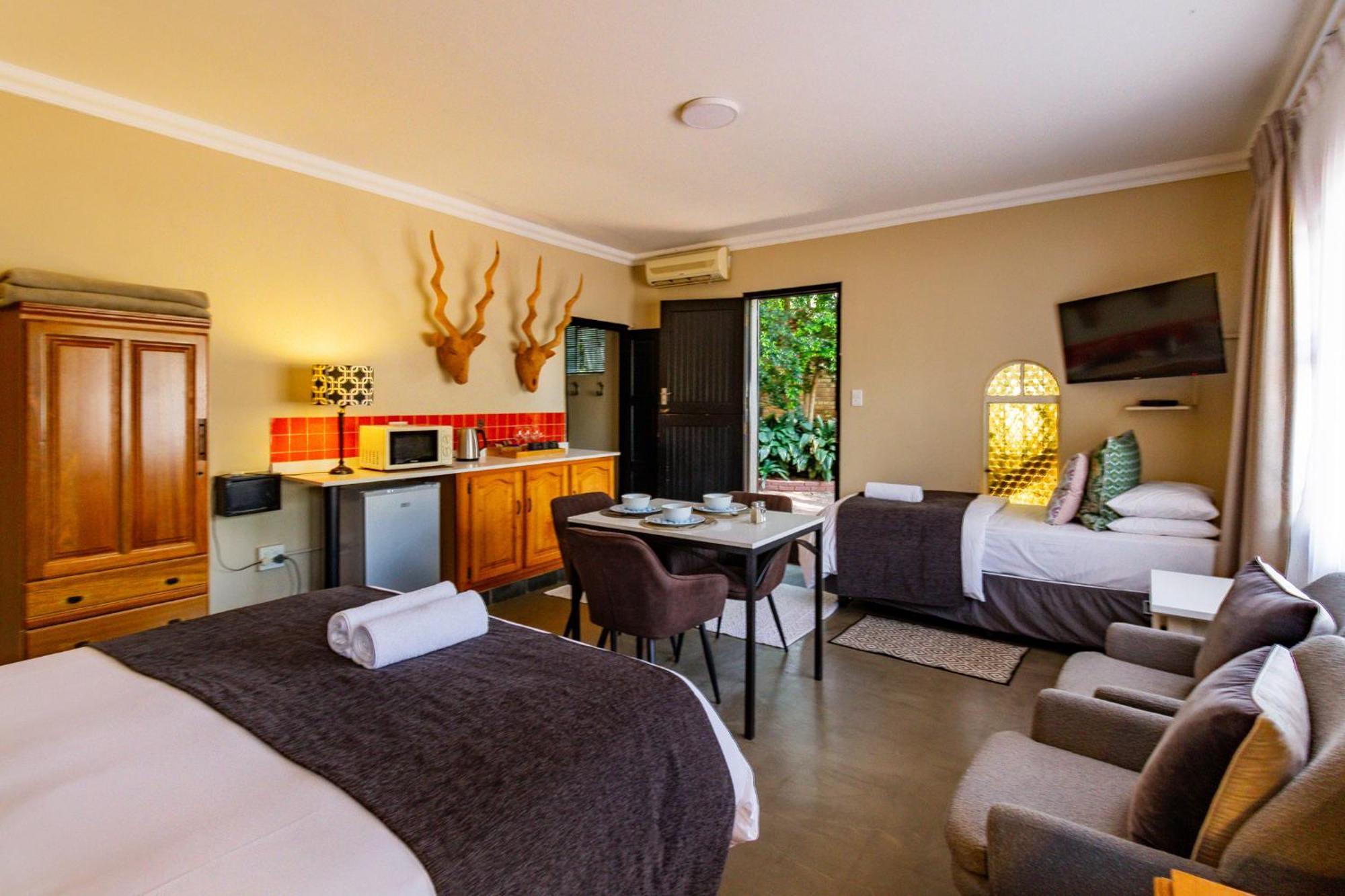 Pumleni Guesthouse Hartbeespoort Eksteriør bilde