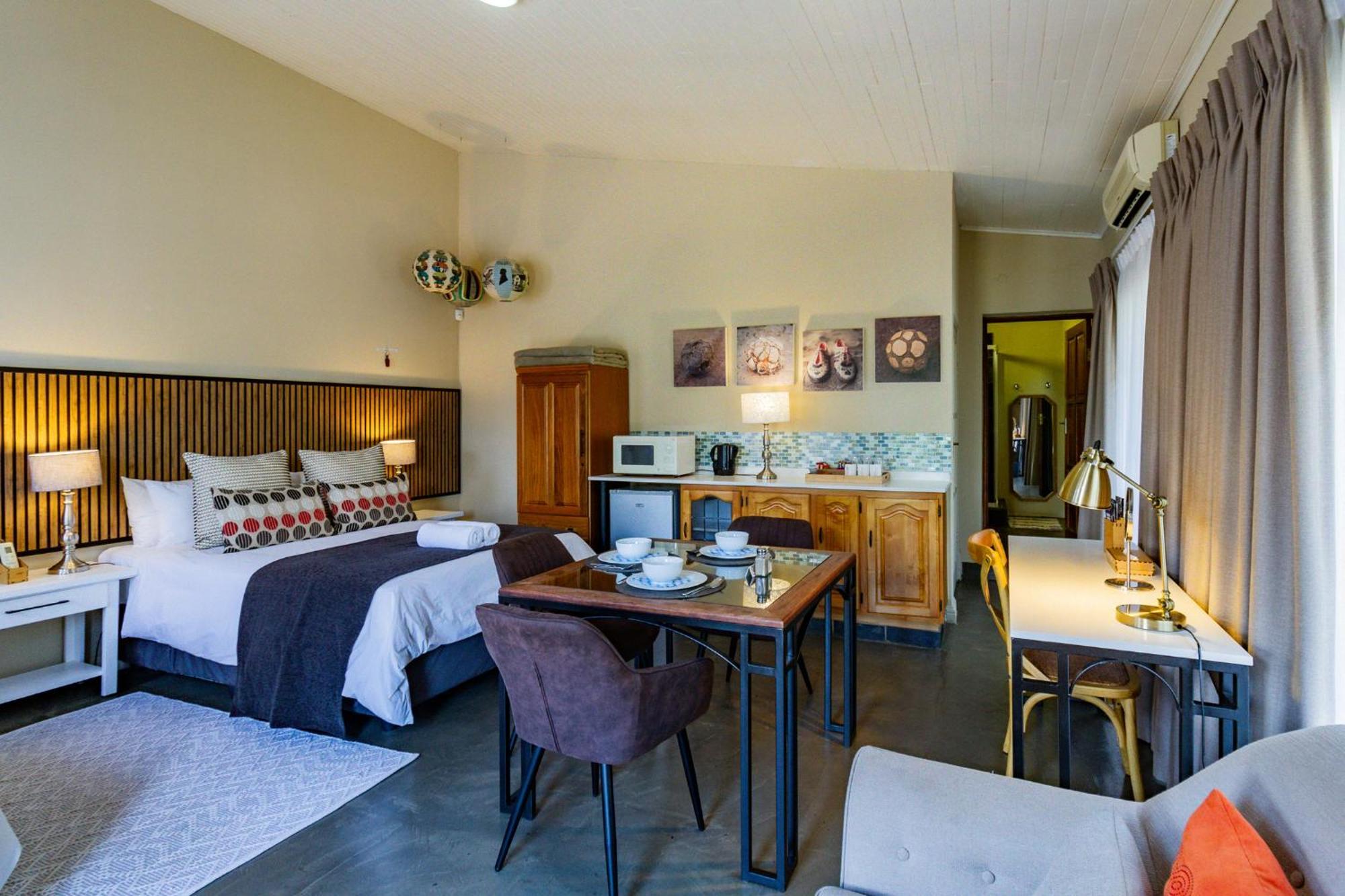 Pumleni Guesthouse Hartbeespoort Eksteriør bilde
