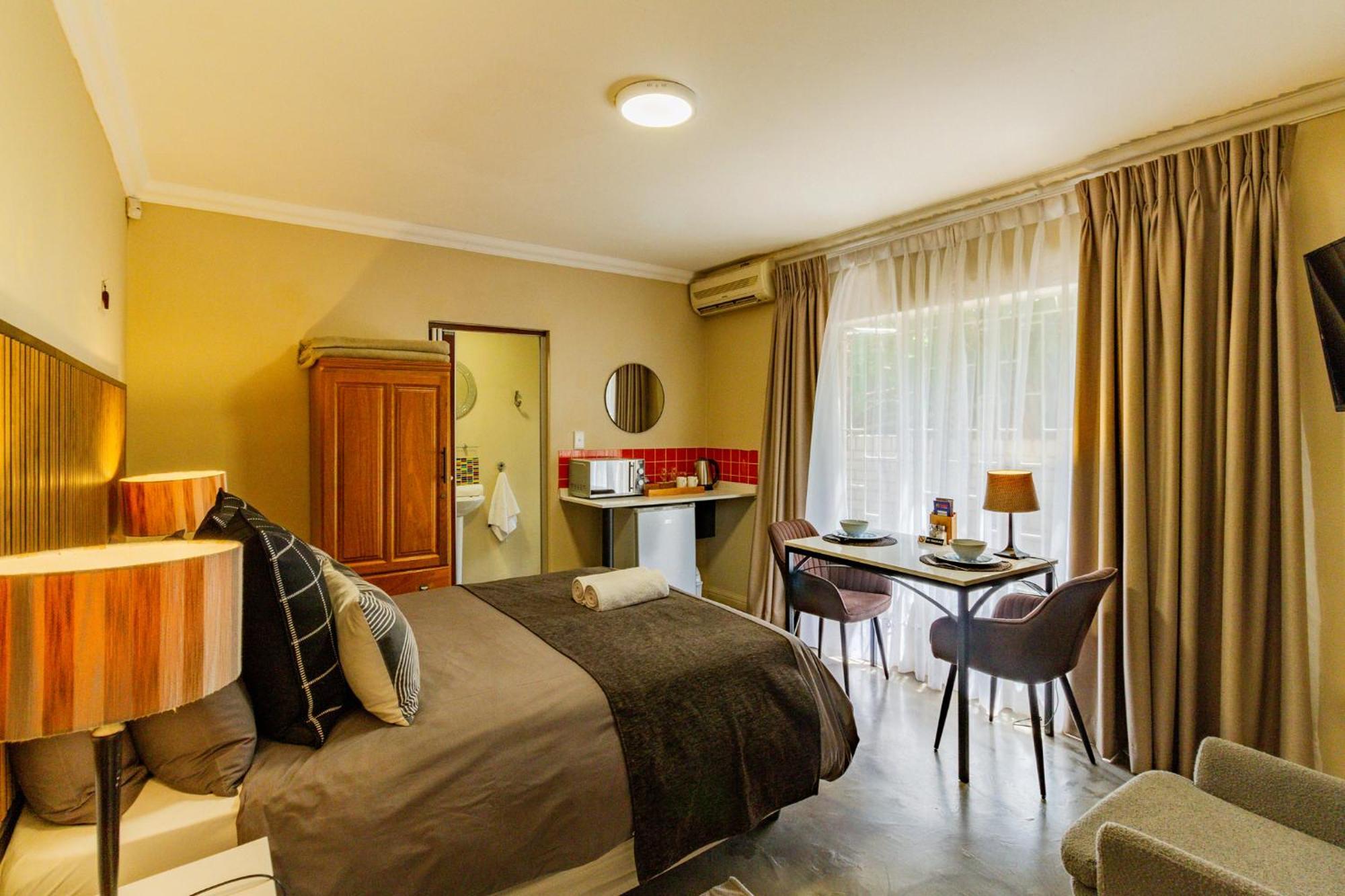 Pumleni Guesthouse Hartbeespoort Eksteriør bilde